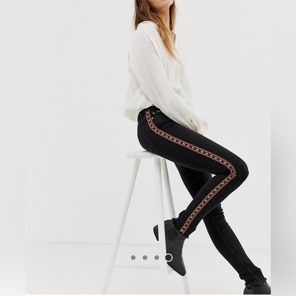 Superdry Sophia High Waist Skinny Jeans with Star Panel 26x32 - Picture 6 of 12